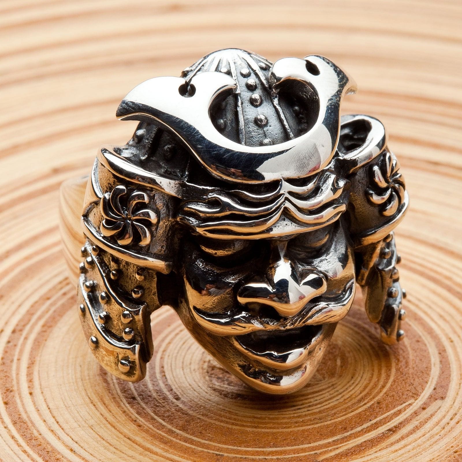 Anello in argento sterling con maschera samurai giapponese